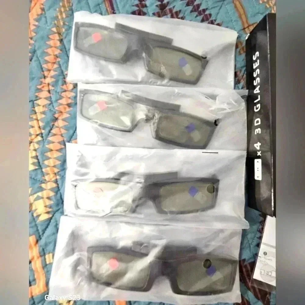 New Samsung 3D glasses. Pack of 4‎